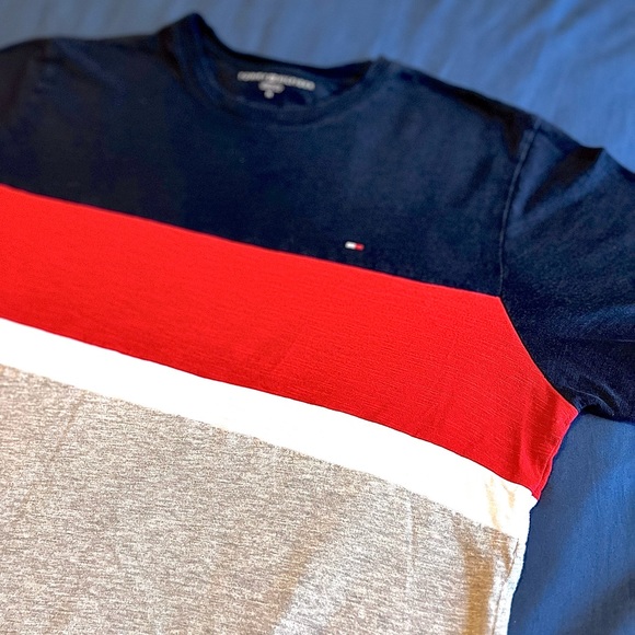 Tommy T-shirts - Picture 2 of 2